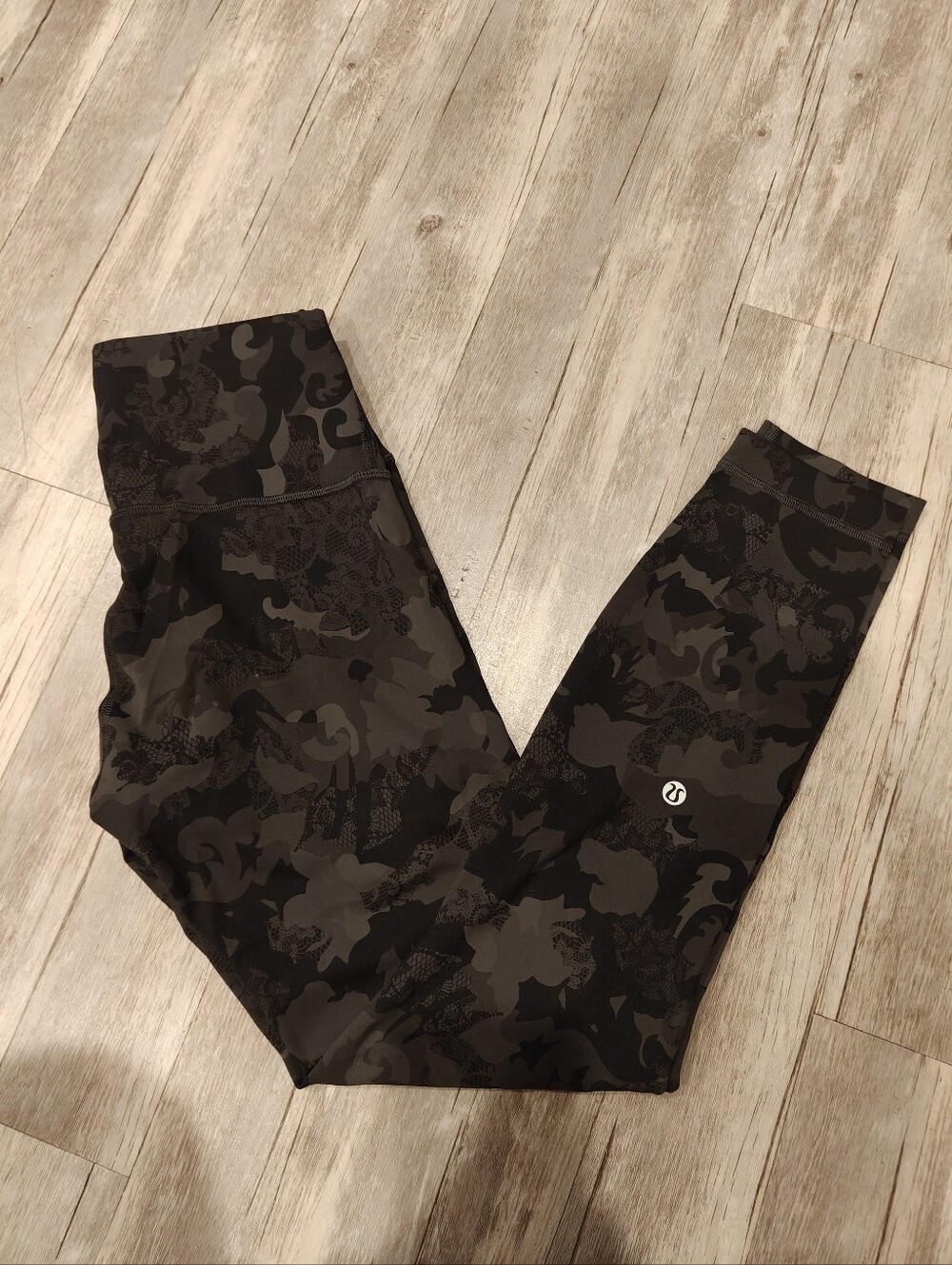 Lululemon Wunder Train High-Rise Tight 25" Hidden Heritage Lace Black Multi Sz 6